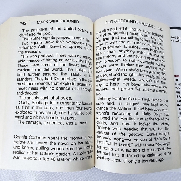 THE GODFATHER'S REVENGE BY MARK WINEGARDNER LARGE PRINT - Picture 7 of 7